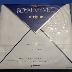 Fieldcrest Royal Velvet Intrigue White Flat Sheet